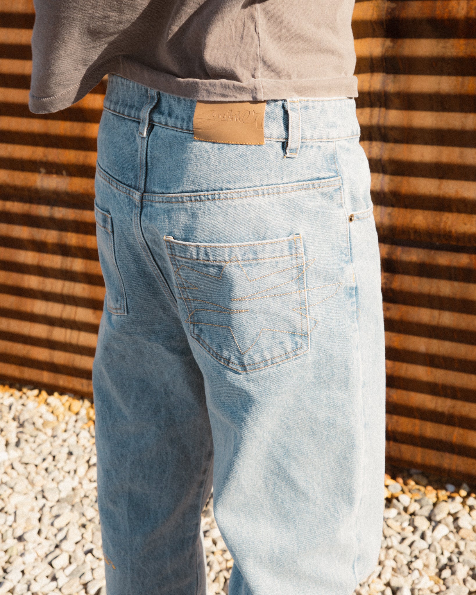 CORE DENIM